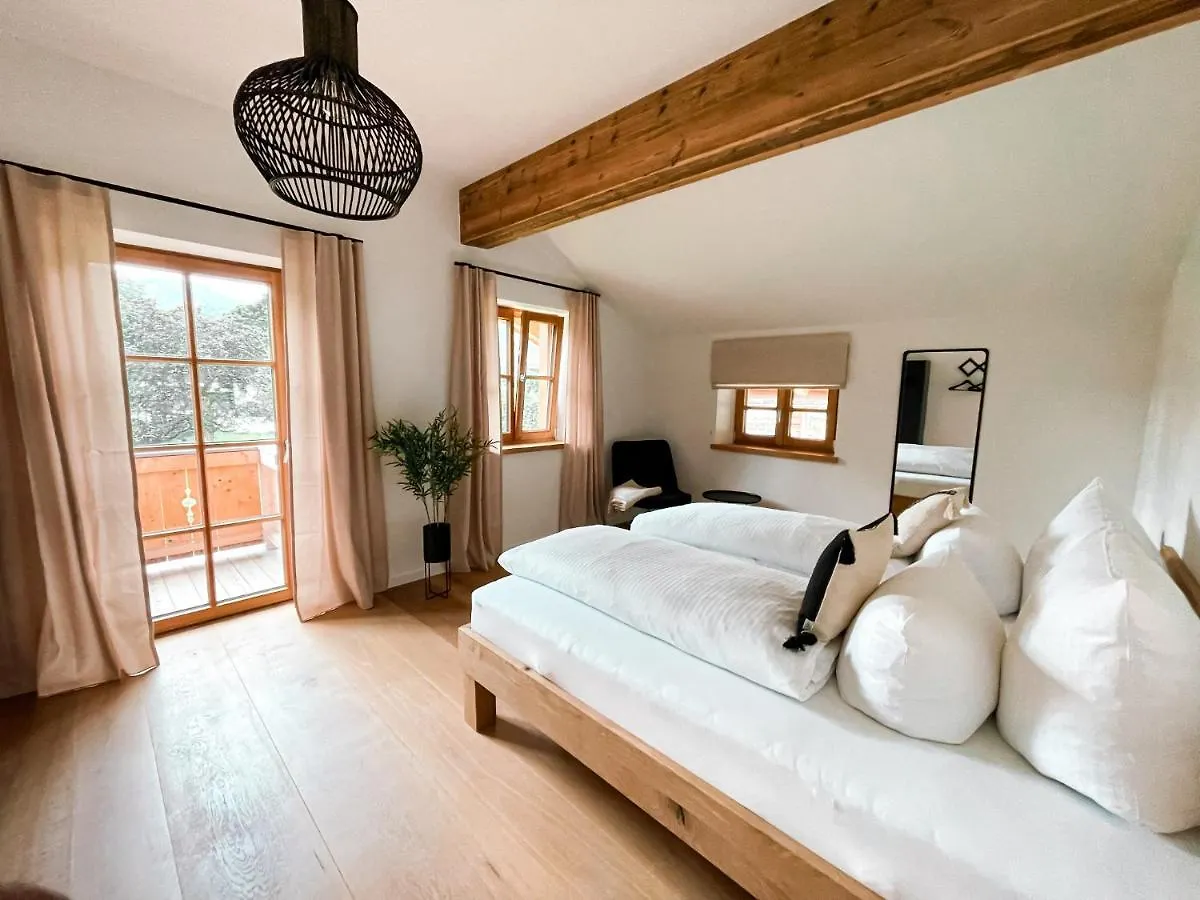 Lichtdurchflutete Doppelhaushaelfte In Kreuth Villa Holiday home
